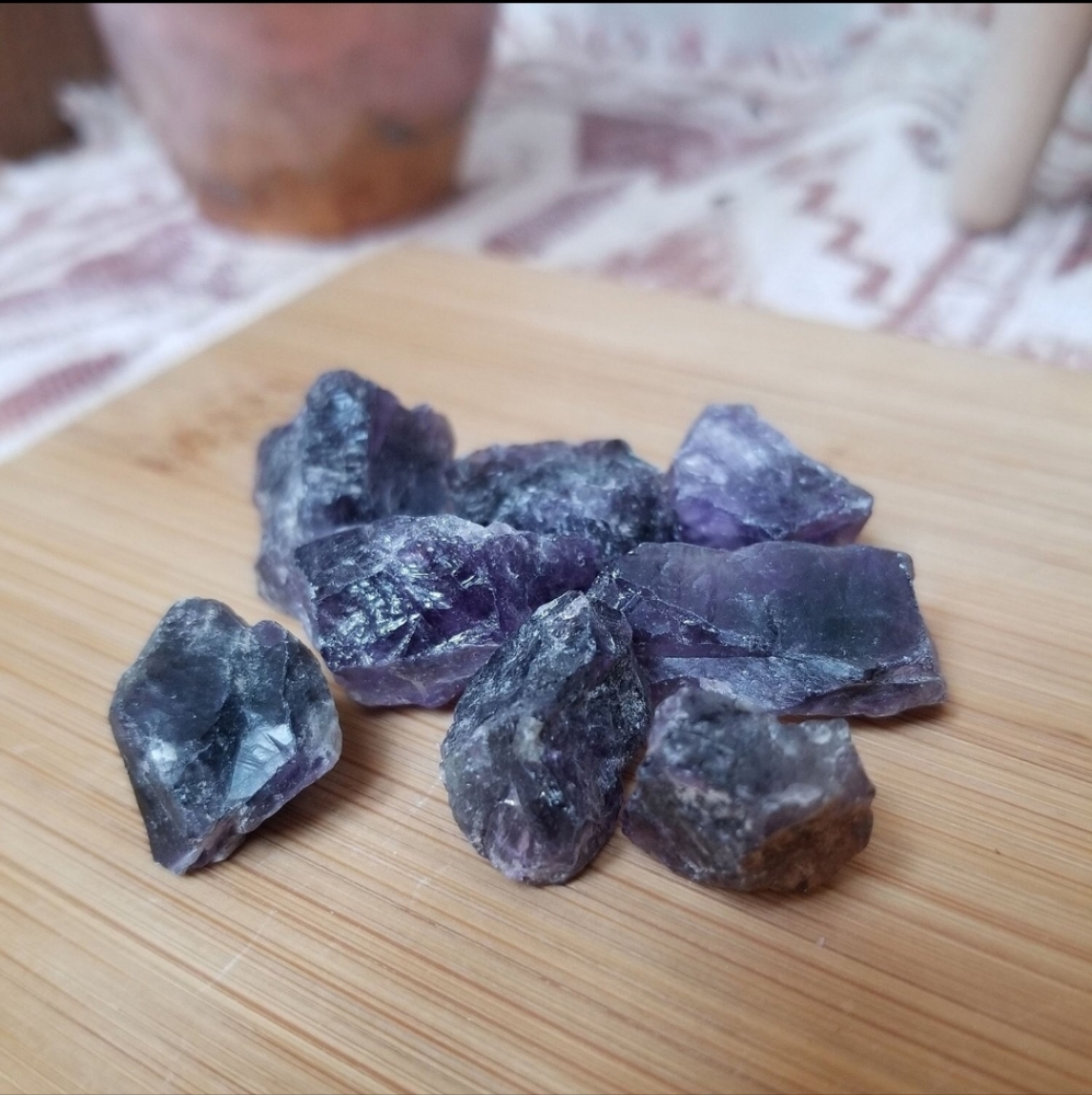 Raw Crystal - Amethyst Gems